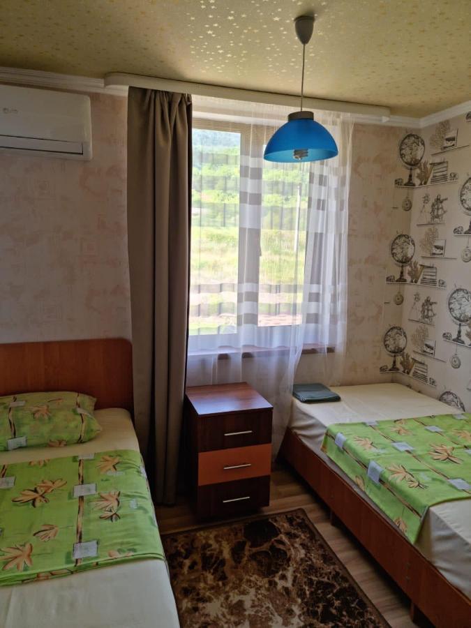Гостевой Дом Сибиряк New Athos Extérieur photo